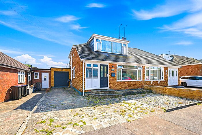 4 Bedroom Semi-Detached Bungalow For Sale In Wren Close, Leigh-On-Sea, SS9