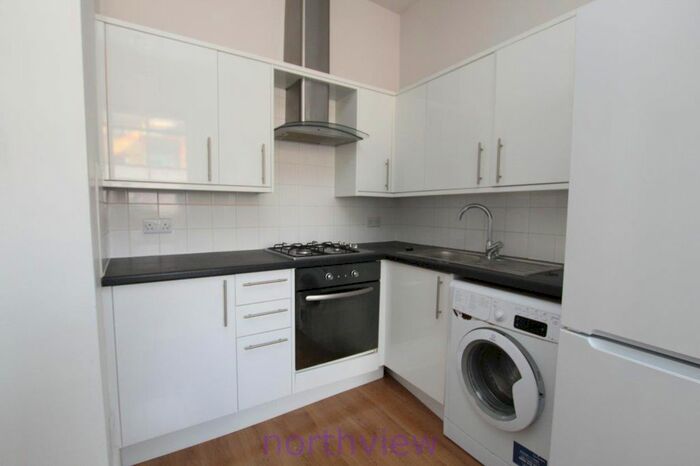 Studio To Rent In Kiver Road, London N19