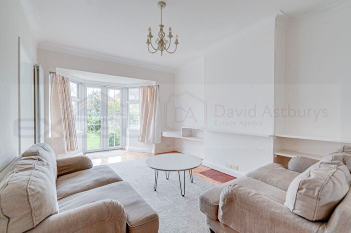 3 Bedroom Terraced House To Rent In Eastern Road, East Finchley, London, N2