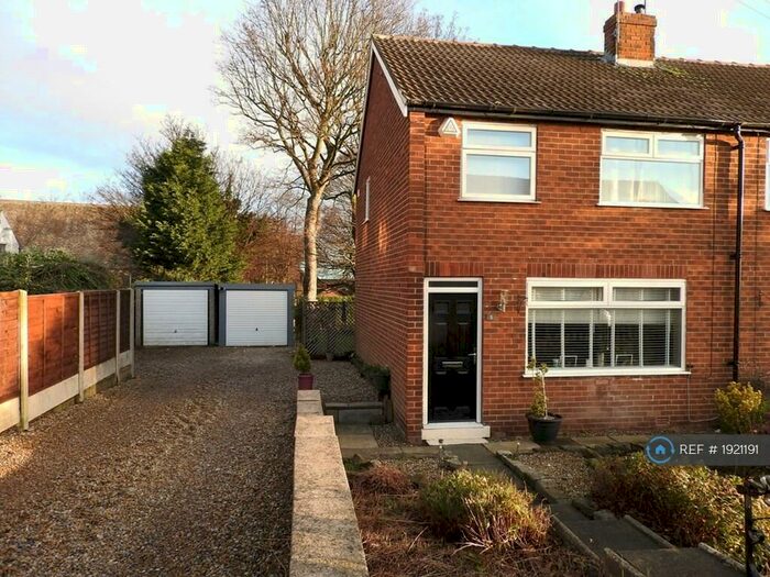 3 Bedroom End Of Terrace House To Rent In Mountcliffe View, Morley, Leeds, LS27