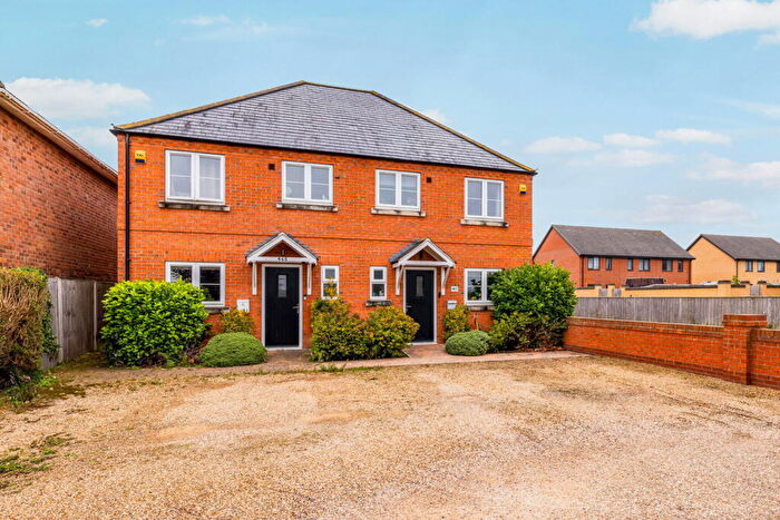 3 Bedroom Semi-Detached House For Sale In Brant Road, Waddington, Lincoln, LN5