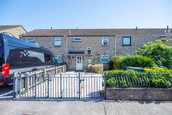 3 Bedroom Terraced House To Rent In Eleanor Place, Cardiff Bay, Cardiff, CF10