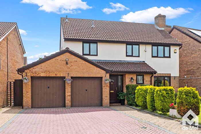 4 Bedroom Detached House For Sale In Chasely Crescent, Cheltenham, GL51