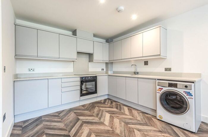 1 Bedroom Flat To Rent In London Heights, London Road, Camberley, GU15