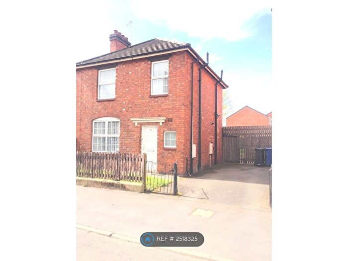 2 Bedroom Semi-Detached House To Rent In Gordon Street, Burton-On-Trent, DE14