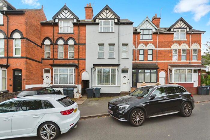 5 Bedroom Terraced House For Sale In Park Road, Sparkhill, Birmingham, West Midlands, B11