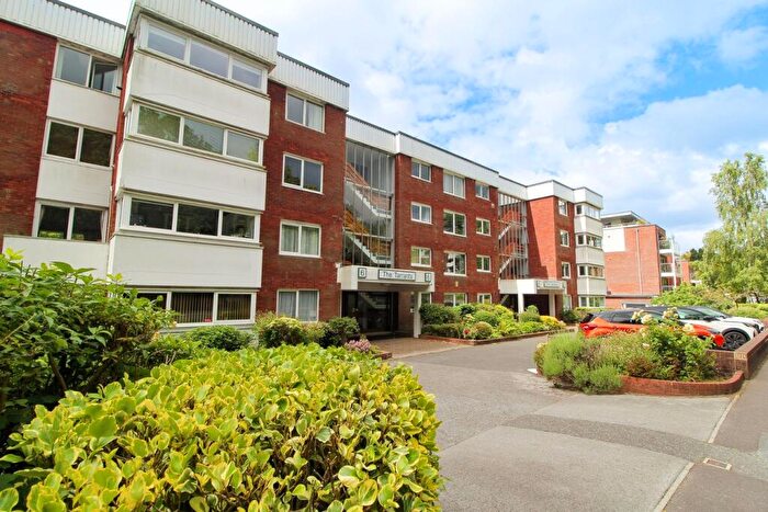 2 Bedroom Apartment For Sale In Branksome Wood Road, Bournemouth, BH2