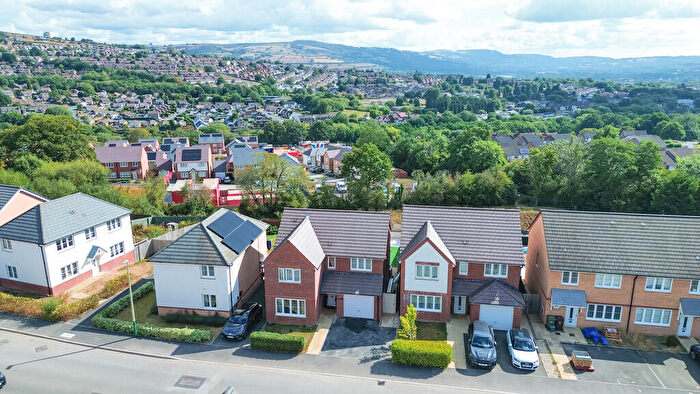 4 Bedroom Detached House For Sale In Ffordd Y Dderwen, Caerphilly, CF83