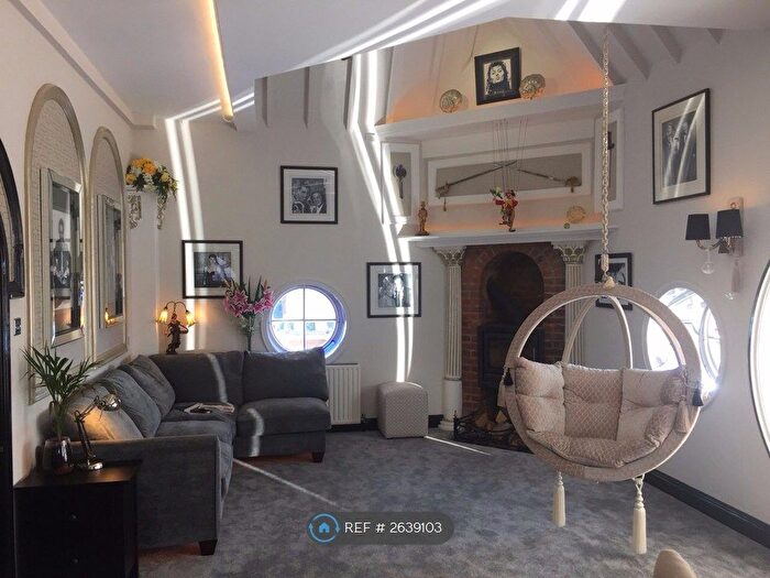 2 Bedroom Flat To Rent In The Clock Tower, Southsea, PO4