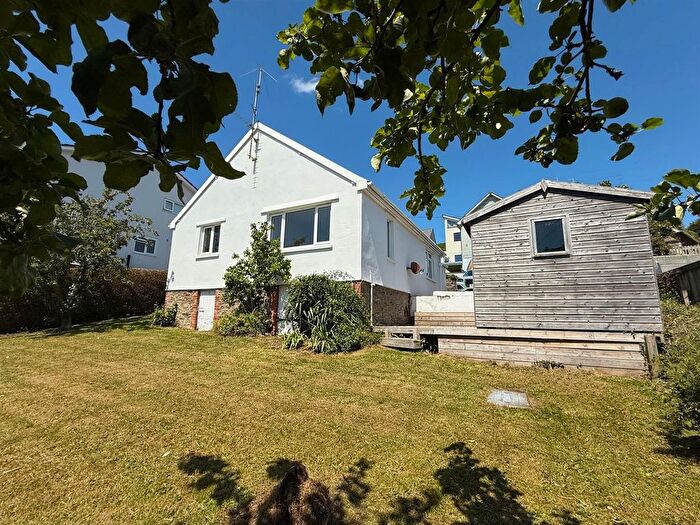 2 Bedroom Detached Bungalow To Rent In Higher Park Road, Braunton, EX33