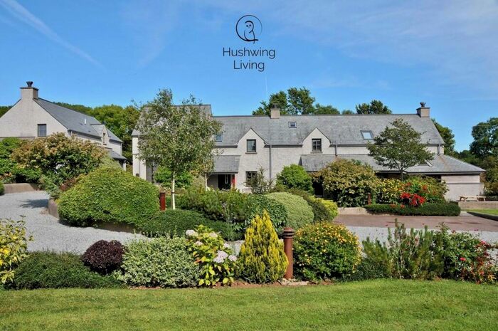 2 Bedroom Cottage To Rent In Beili, Hushwing Living, St Florence, SA70
