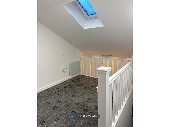 1 Bedroom Maisonette To Rent In Kensington Road, Liverpool, L7