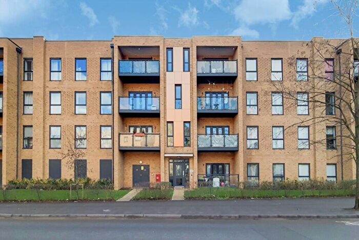 2 Bedroom Flat To Rent In Hackbridge Road, Wallington, SM6