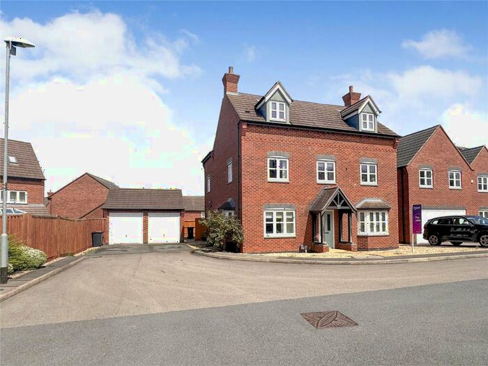 5 Bedroom Detached House To Rent In St. Louis Close, Hinckley, Leicestershire, LE10