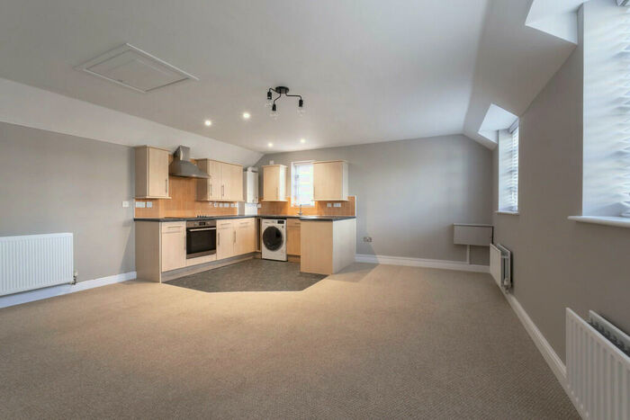 2 Bedroom Apartment To Rent In Dunalley Court, Cheltenham, GL50