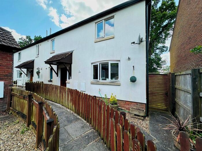 3 Bedroom Property To Rent In Gornhay Orchard, Tiverton, EX16