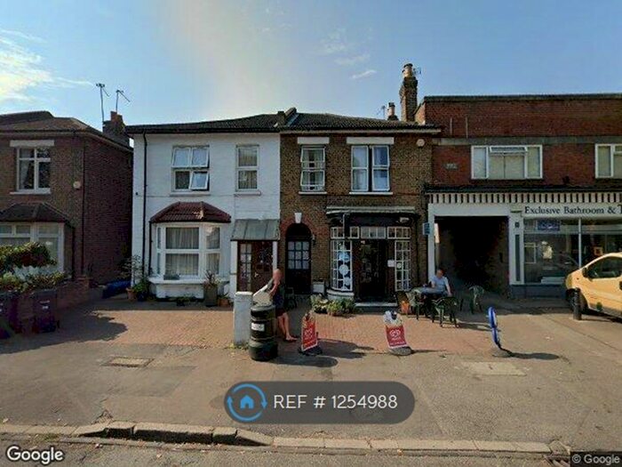 2 Bedroom Flat To Rent In Wellesley Road, London E11