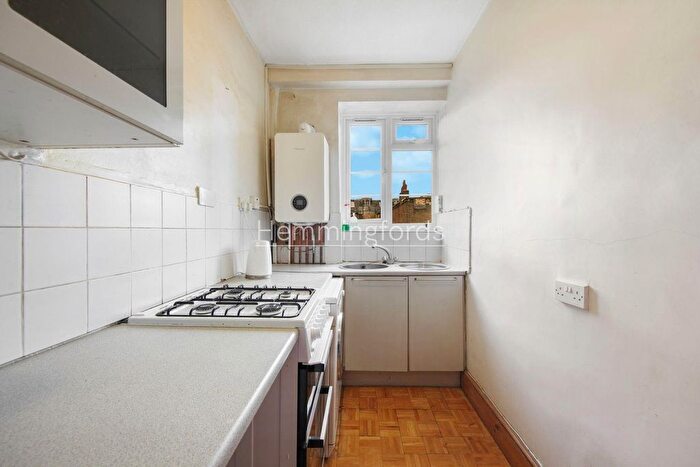 1 Bedroom Flat For Sale In Angel House, Pentonville Road, N1
