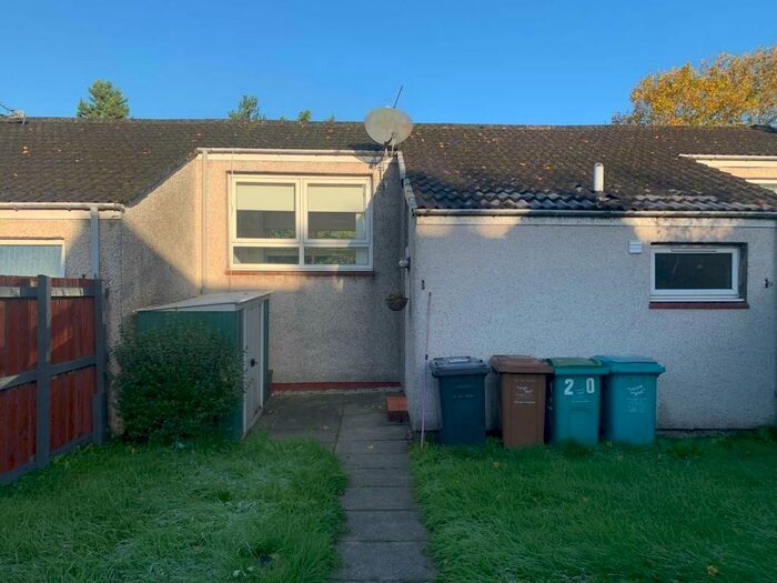 3 Bedroom Terraced House To Rent In Morar Court, G67
