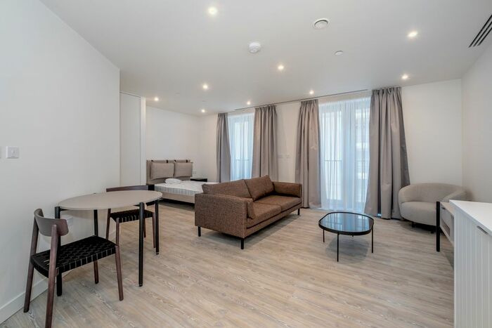 Studio To Rent In Cherry Park Lane, London, E20