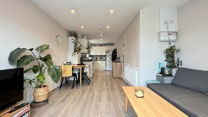 2 Bedroom Flat To Rent In Haydons Road, London, SW19