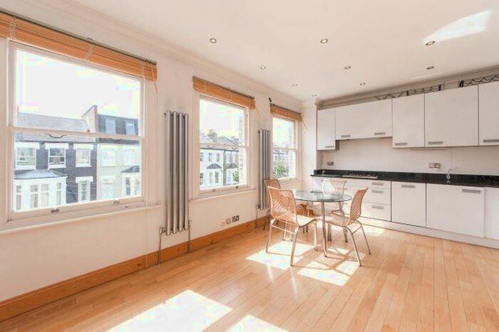 2 Bedroom Flat To Rent In Epirus Road, London, SW6