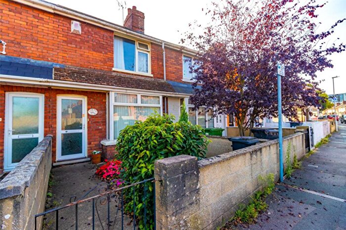 2 Bedroom Terraced House To Rent In Beckhampton Street, Swindon, Wiltshire, SN1