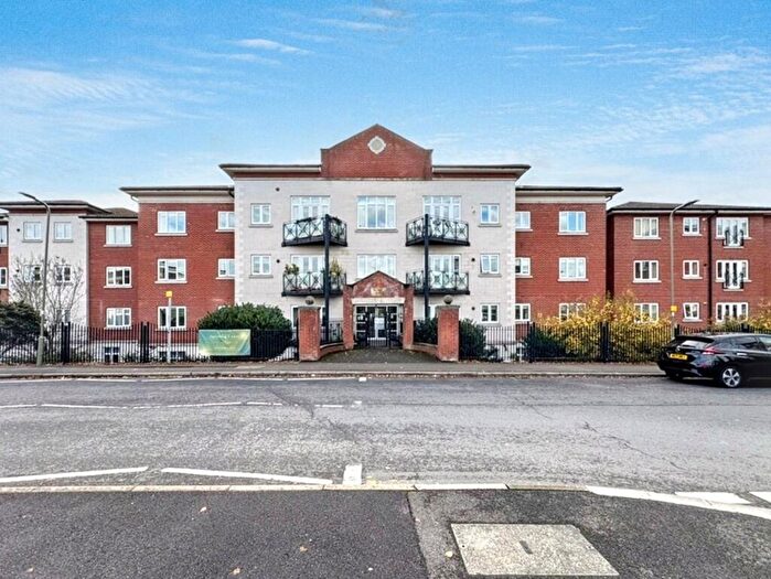 1 Bedroom Flat For Sale In Langstone Way, Farthing Court, NW7