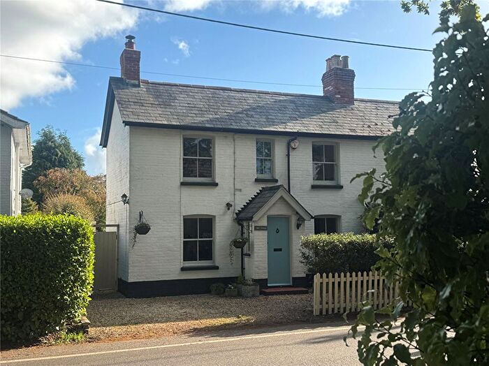 3 Bedroom Detached House For Sale In Woodcock Lane, Hordle, Hampshire, SO41