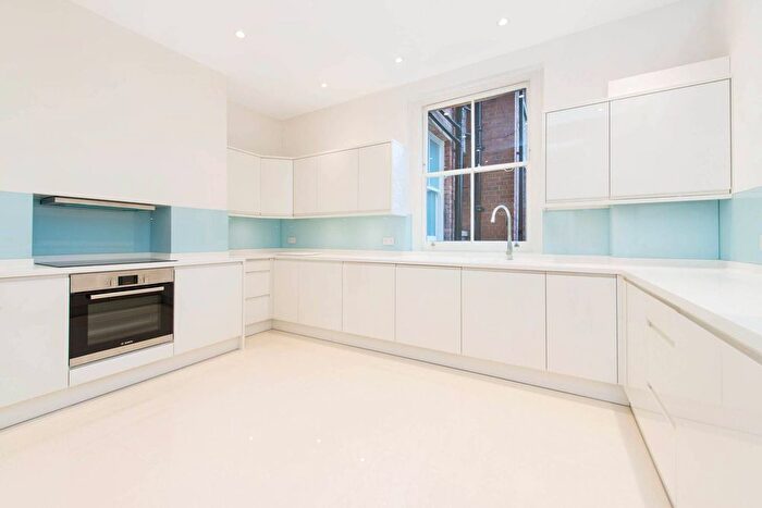 3 Bedroom Flat To Rent In Riverview Gardens, Barnes, London, SW13