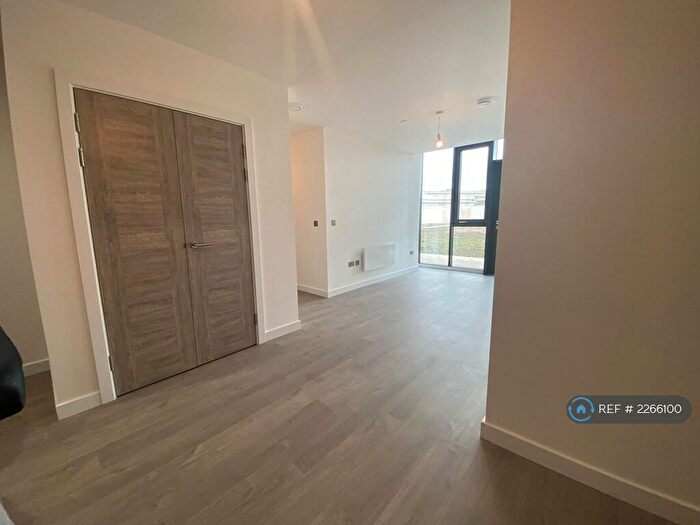 1 Bedroom Flat To Rent In Caspian View, Milton Keynes, MK3