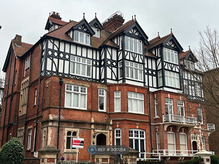 4 Bedroom Flat To Rent In Earls Avenue, Folkestone, CT20
