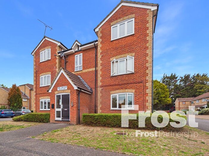 1 Bedroom Flat To Rent In Maplin Park, Slough, Berkshire, SL3