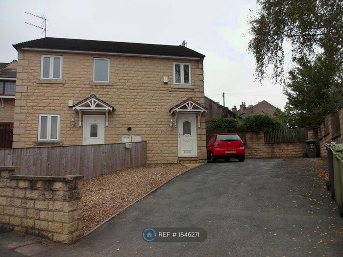 2 Bedroom Flat To Rent In Mount Street, Cowlersley, Huddersfield, HD4