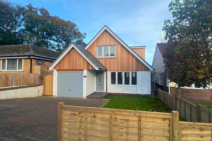 3 Bedroom Detached House To Rent In Woodbury Grove, Lovedean, Hampshire, PO8