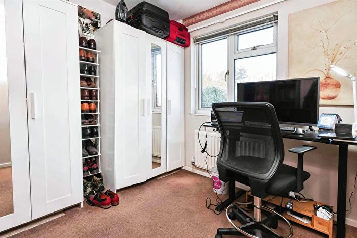 4 Bedroom Detached House For Sale In Olliver Close, Halesowen, B62