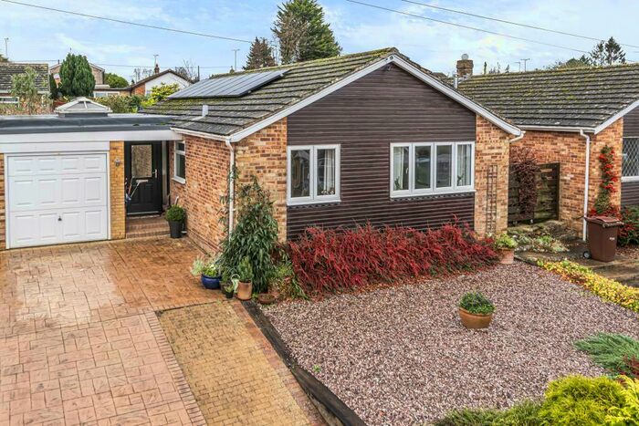 3 Bedroom Bungalow To Rent In Hempton, Oxfordshire, OX15