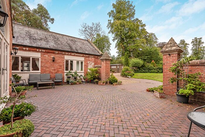 3 Bedroom Semi-Detached House For Sale In The Stables, Eathorpe Park, Fosse Way, Leamington Spa, Warwickshire, CV33