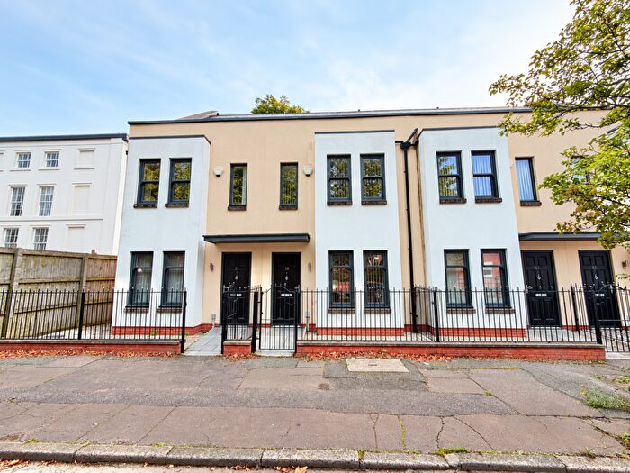 4 Bedroom Terraced House For Sale In Monton Street, Manchester, M14