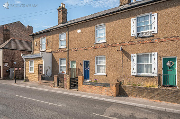 2 Bedroom Terraced House For Sale In West Street, Carshalton Village, SM5