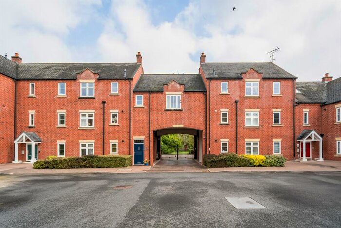 1 Bedroom Coach House For Sale In William James Way, Henley-In-Arden, B95
