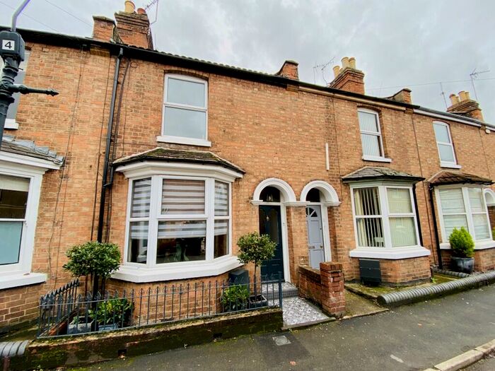 2 Bedroom Terraced House To Rent In Beaconsfield Street, Leamington, CV31