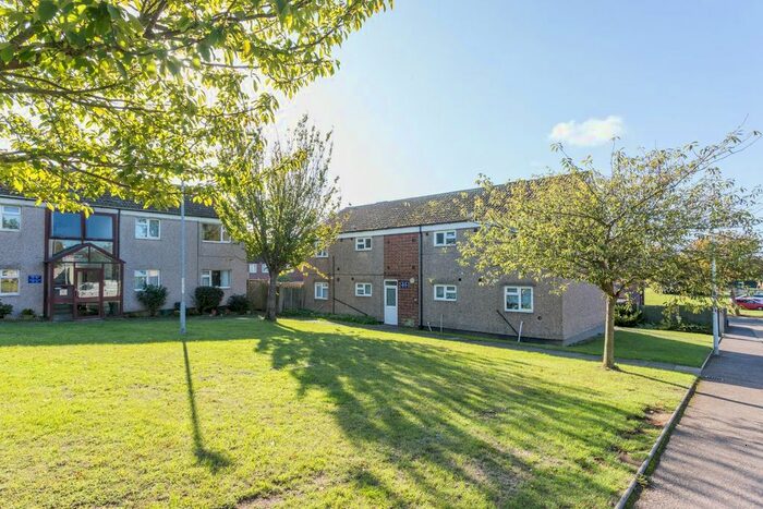 1 Bedroom Flat To Rent In Dane Mount, Margate, CT9