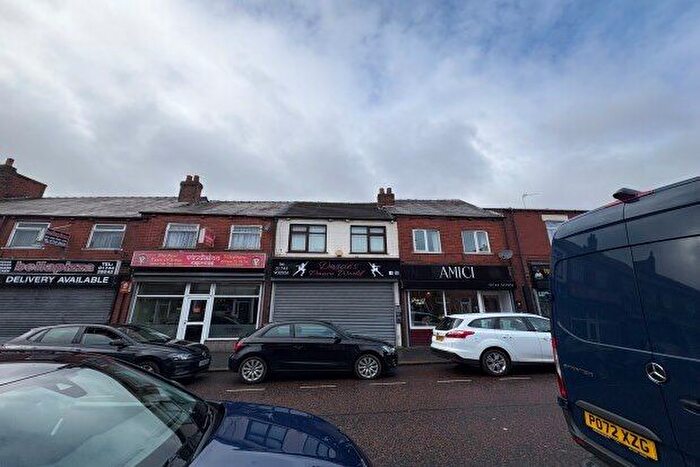 2 Bedroom Flat To Rent In Cambridge Road, St. Helens, WA10