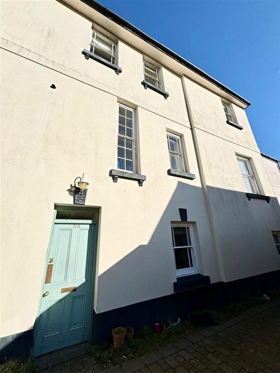 2 Bedroom Flat To Rent In West Street, Ashburton, Newton Abbot, TQ13