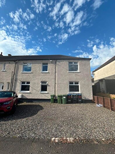 3 Bedroom Apartment For Sale In Sunnyside Crescent, Mauchline, Ayrshire, KA5