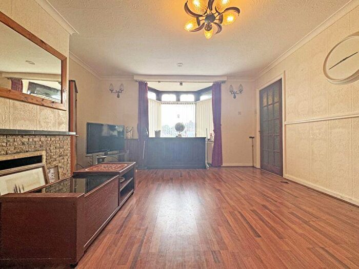 3 Bedroom End Of Terrace House For Sale In Greswold Street, West Bromwich, B71