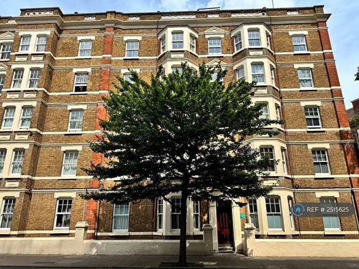 3 Bedroom Flat To Rent In Royal College Street, London, NW1
