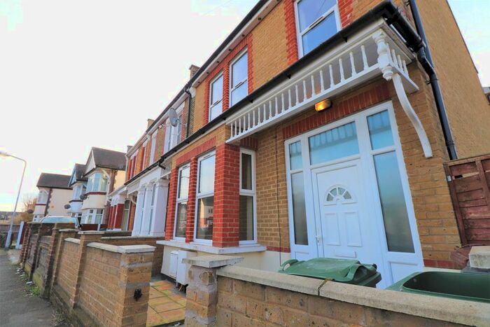 4 Bedroom Terraced House To Rent In Ashley Road, London, E4