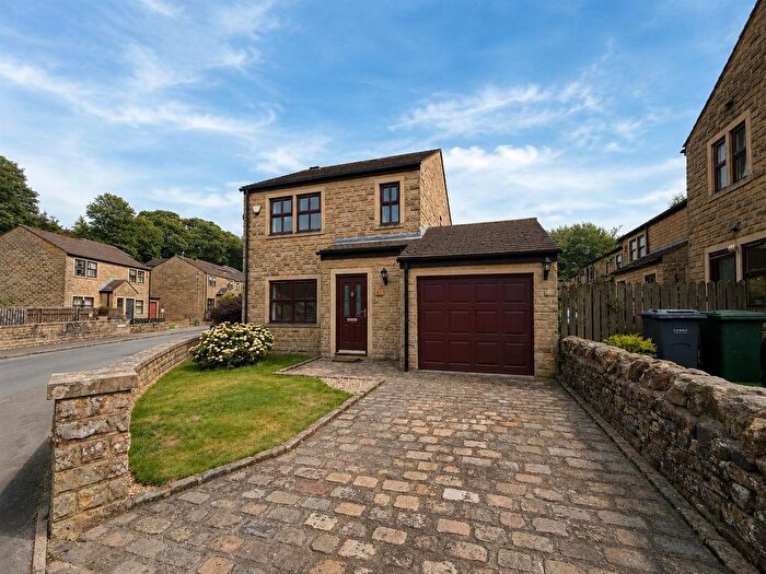 2 Bedroom Detached House To Rent In Waterside, Oxenhope, Keighley, BD22